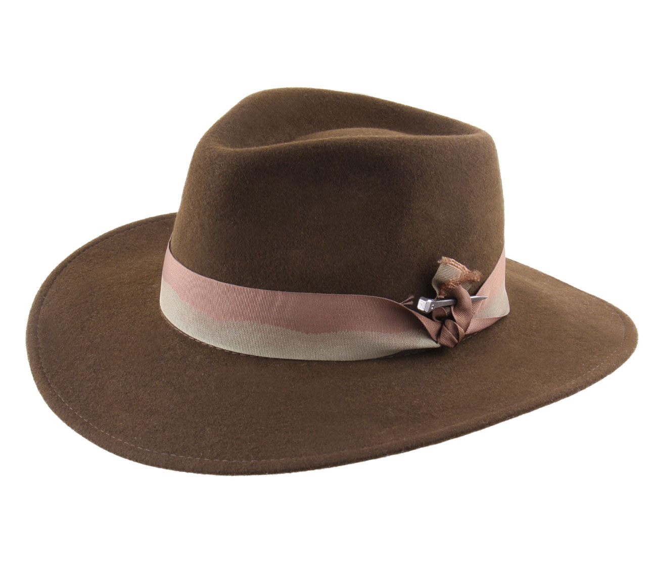chapeau aventurier L'Incomparable chapeau aventurier L'Incomparable